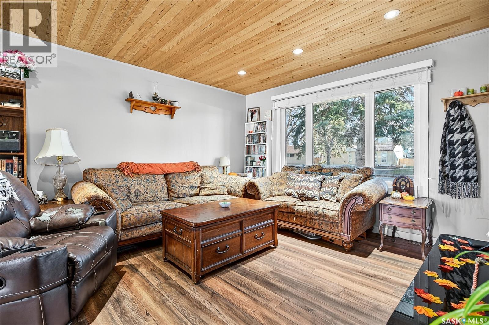 1314 7th Avenue Nw, Moose Jaw, Saskatchewan  S6H 4C9 - Photo 10 - SK026216