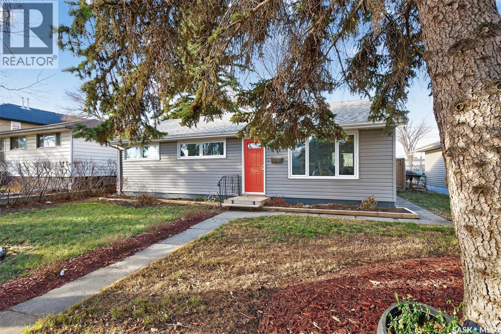 1314 7th Avenue Nw, Moose Jaw, Saskatchewan  S6H 4C9 - Photo 5 - SK026216