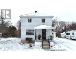 14 SAUNDERS AVENUE N, South Stormont, Ontario