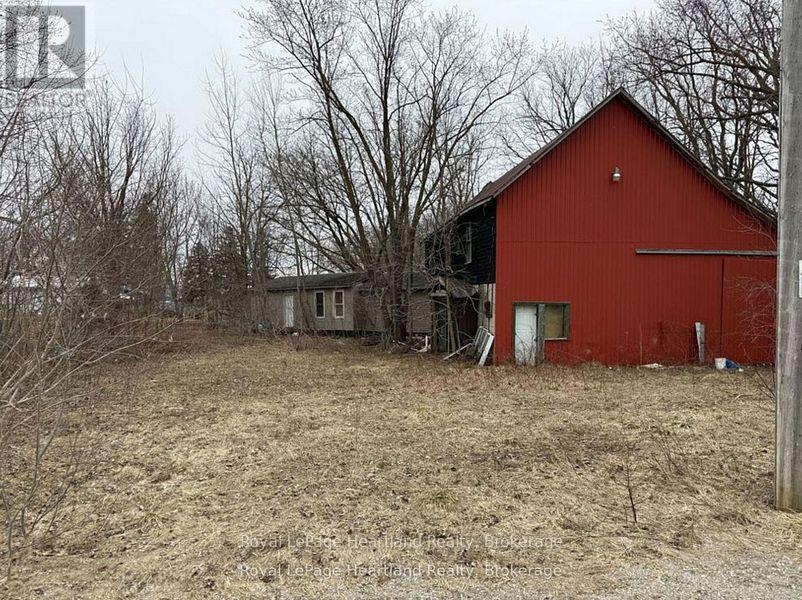 42842 Winthrop Road, Huron East, Ontario  N0K 1W0 - Photo 4 - X12673012