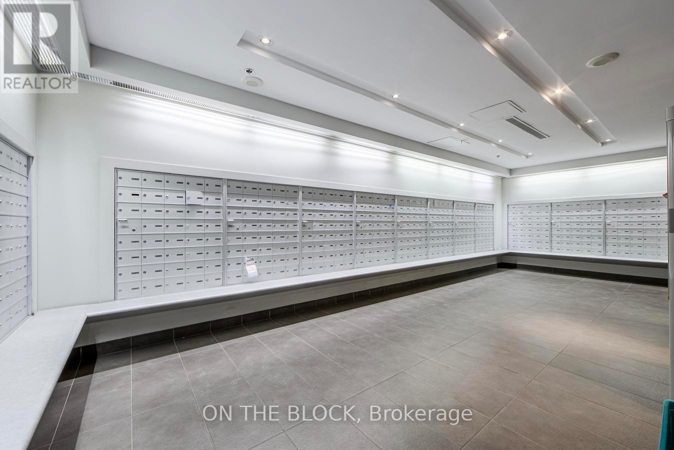 302 - 38 Joe Shuster Way, Toronto, Ontario  M6K 0A5 - Photo 25 - W12603392