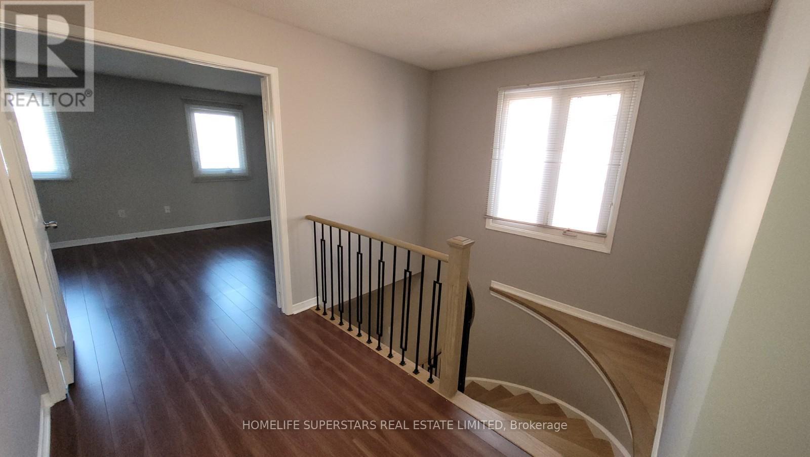 3436 Dovetail Mews, Mississauga, Ontario  L5L 5E4 - Photo 14 - W12659288