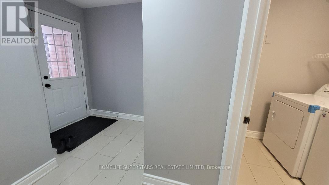 3436 Dovetail Mews, Mississauga, Ontario  L5L 5E4 - Photo 20 - W12659288