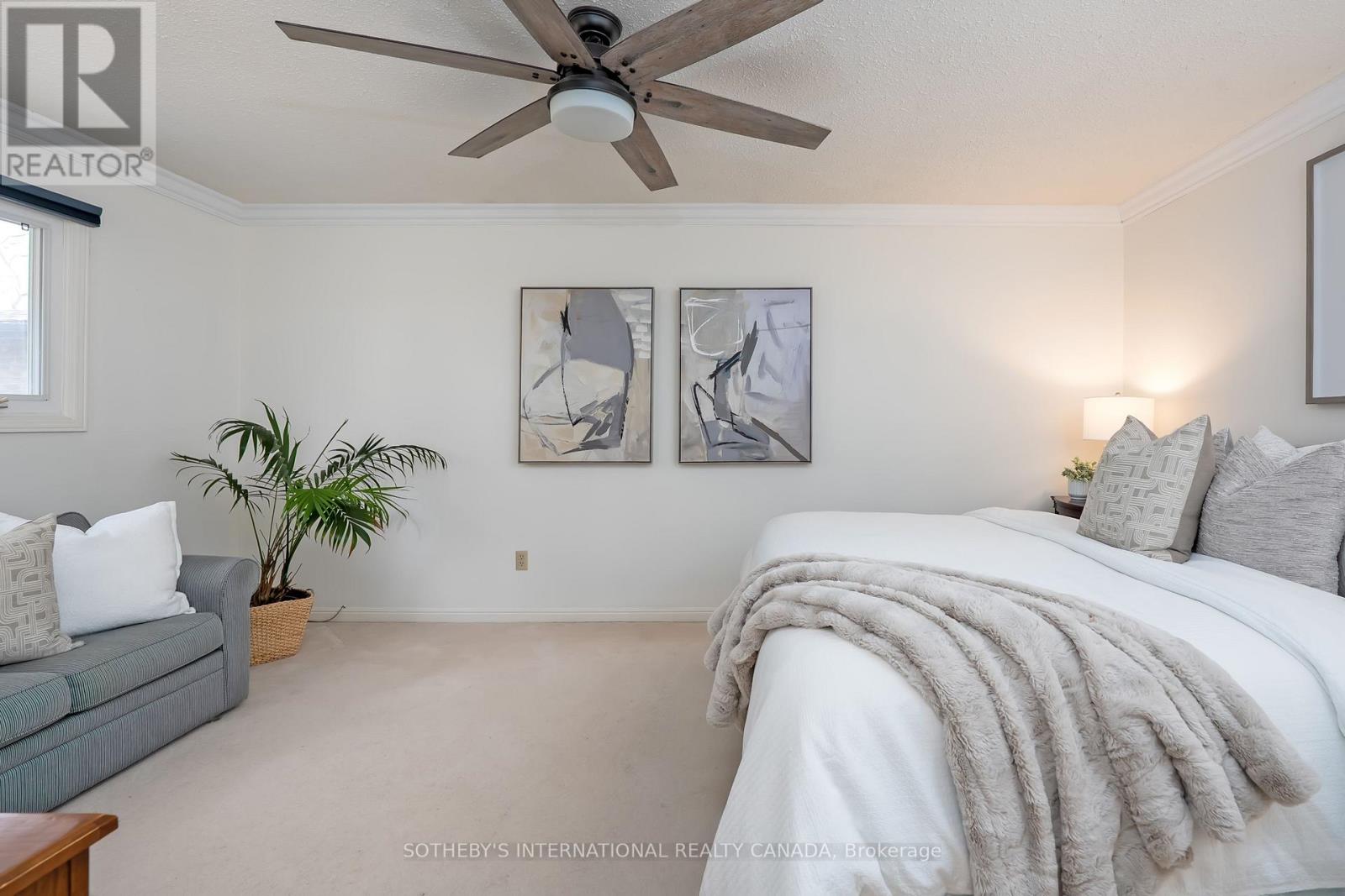 1599 Hermant Court, Mississauga, Ontario  L5H 3T1 - Photo 19 - W12672204