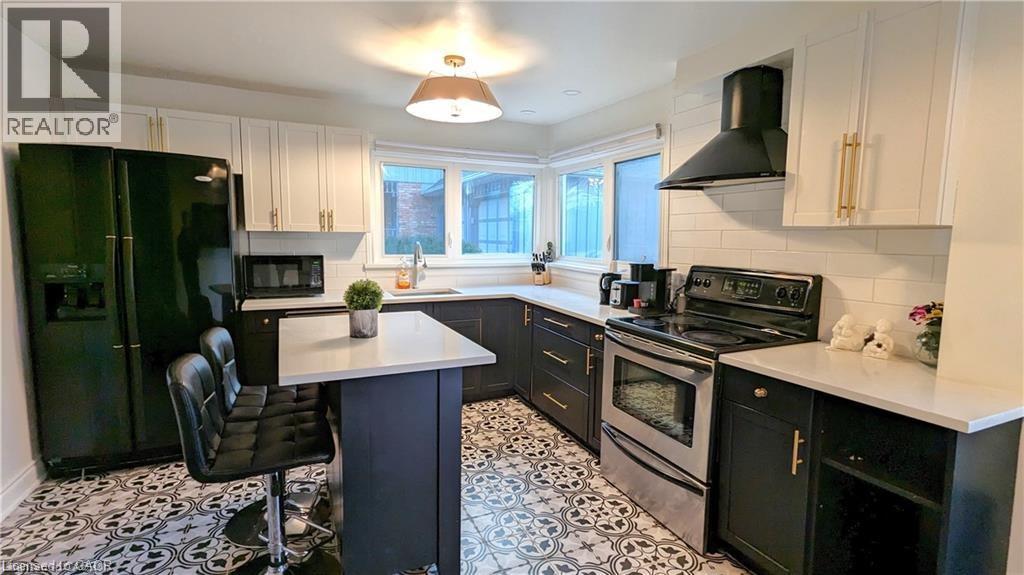 18 Mountain Street Unit 2, Grimsby, Ontario  L2M 3J8 - Photo 3 - 40796759