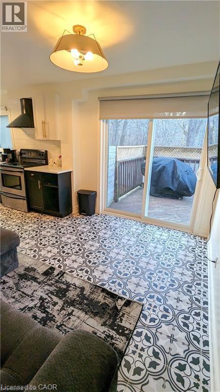 18 Mountain Street Unit 2, Grimsby, Ontario  L2M 3J8 - Photo 8 - 40796759