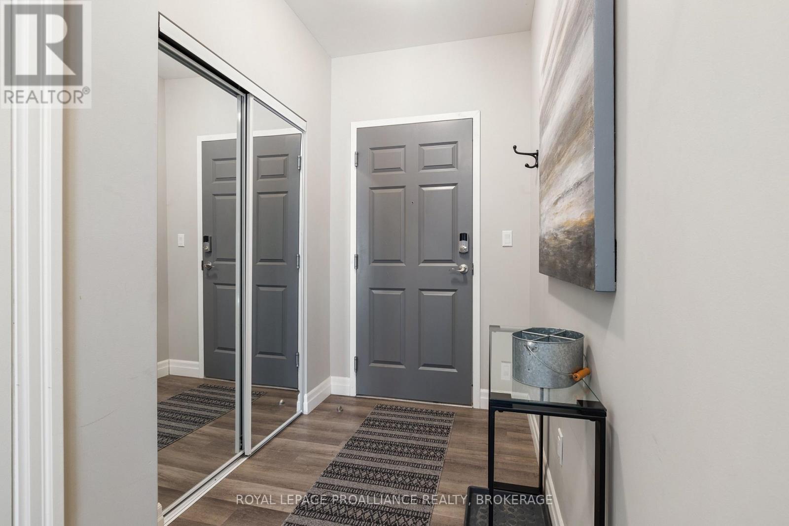 113 - 501 Frontenac Street, Kingston, Ontario  K7K 4L9 - Photo 2 - X12673004