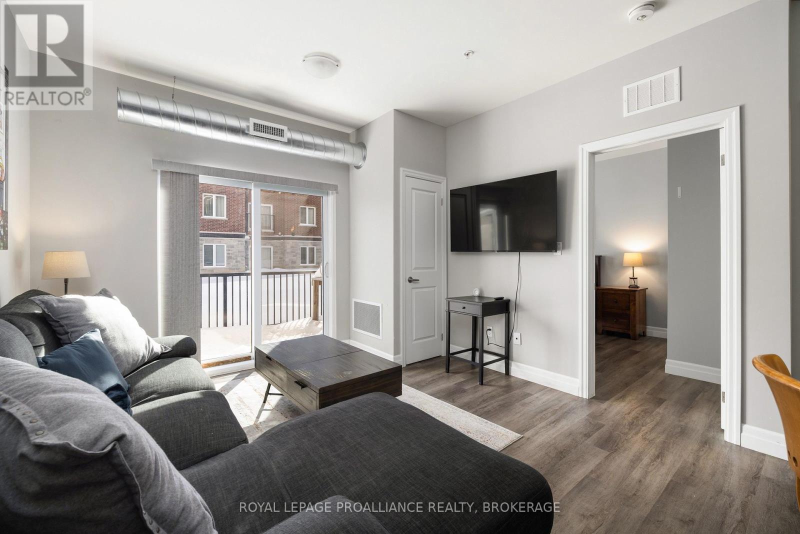 113 - 501 Frontenac Street, Kingston, Ontario  K7K 4L9 - Photo 8 - X12673004