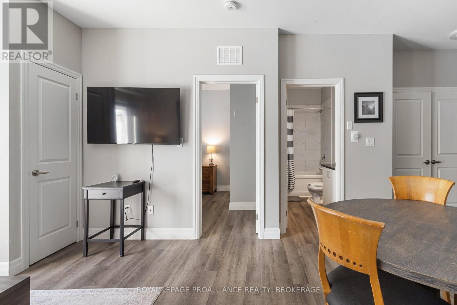 113 - 501 Frontenac Street, Kingston, Ontario  K7K 4L9 - Photo 9 - X12673004