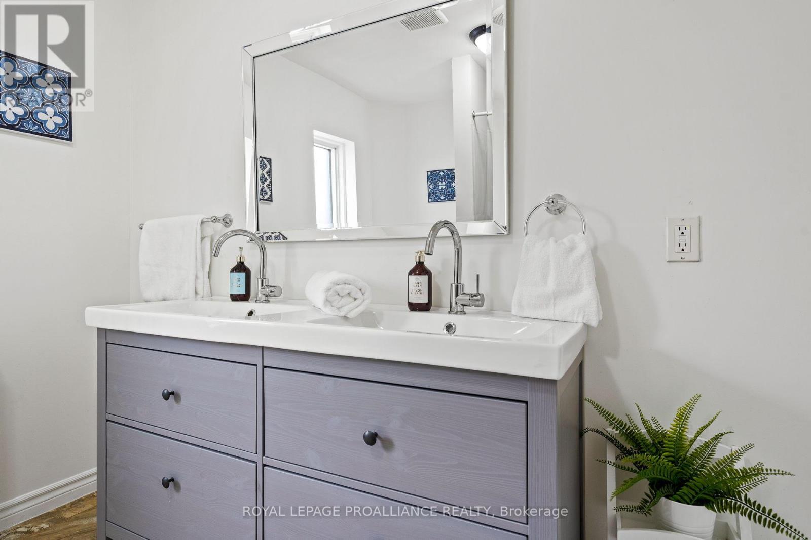 Main - 5654 Desson Avenue, Niagara Falls, Ontario  L2G 3T2 - Photo 14 - X12673008