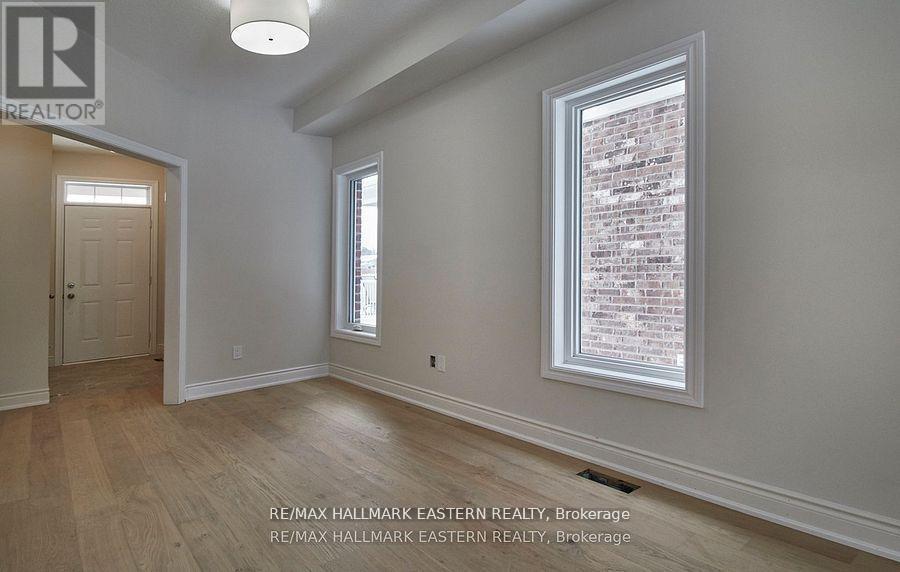 32 Coldbrook Drive, Cavan Monaghan, Ontario  L0A 1G0 - Photo 4 - X12673088