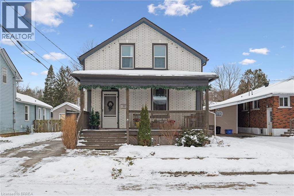 17 BALL Street, paris, Ontario