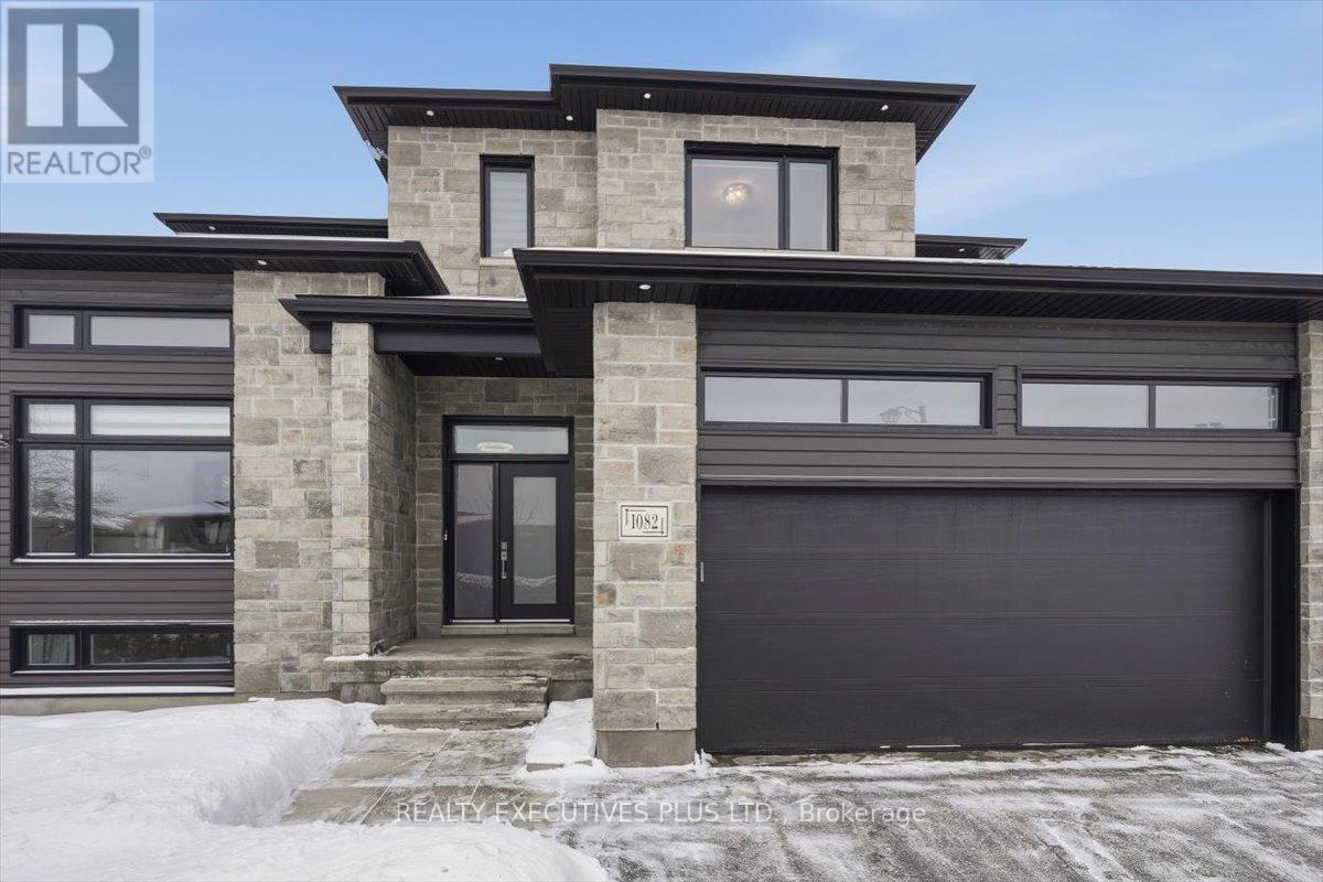 1082 Docteur Corbeil Boulevard, Clarence-Rockland, Ontario  K4K 0E9 - Photo 2 - X12673010