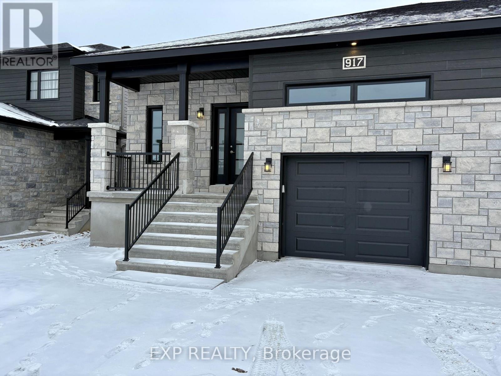 A - 917 Chablis Crescent, Russell, Ontario  K0A 1W0 - Photo 2 - X12673016
