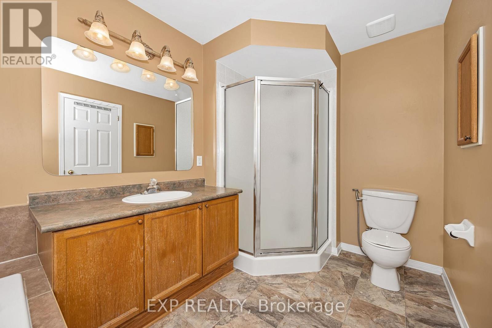 4596 Ogilvie Walk Crescent, Ottawa, Ontario  K1J 1G6 - Photo 22 - X12673028