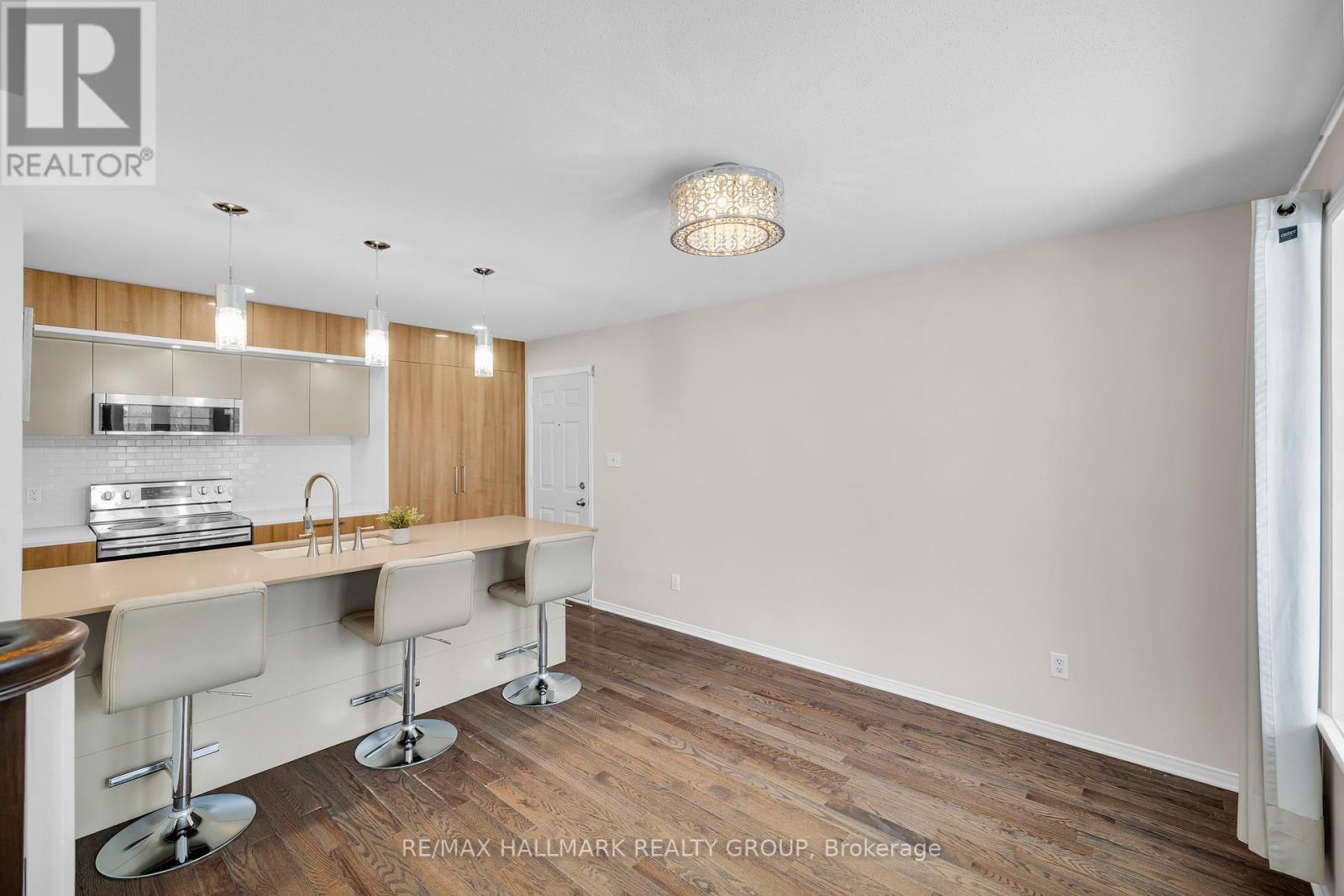 320 Silbrass Private, Ottawa, Ontario K2J 5M5 - Photo 18 - X12673096