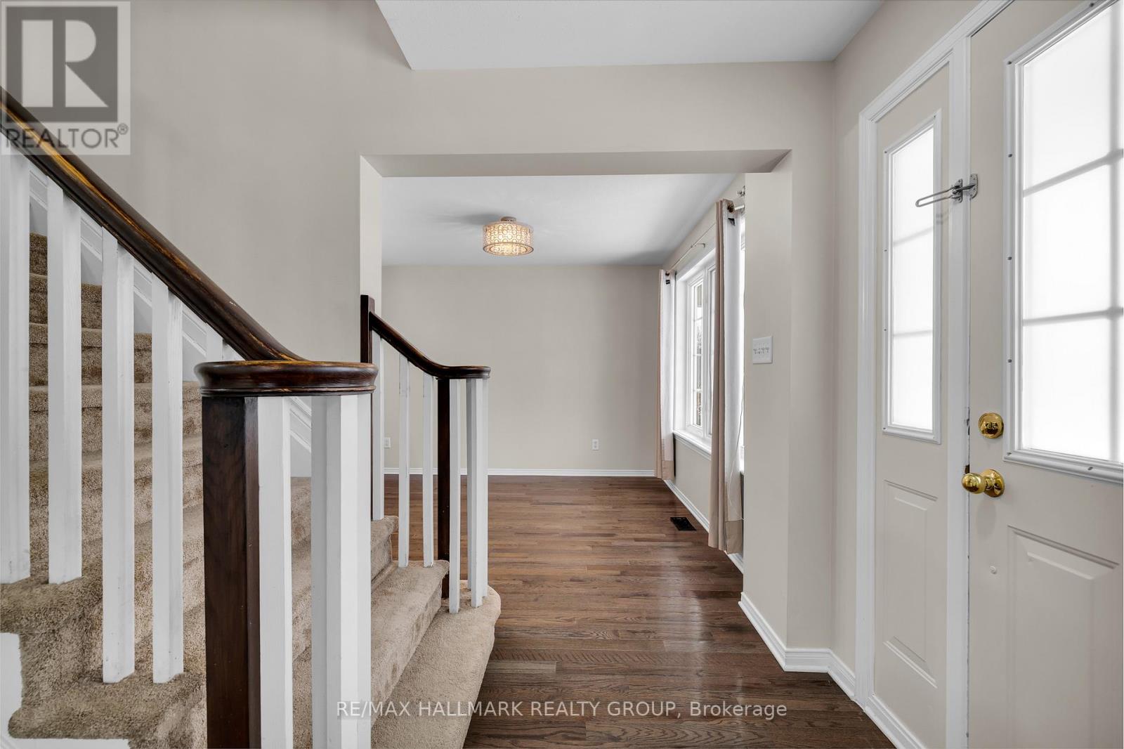 320 Silbrass Private, Ottawa, Ontario K2J 5M5 - Photo 7 - X12673096