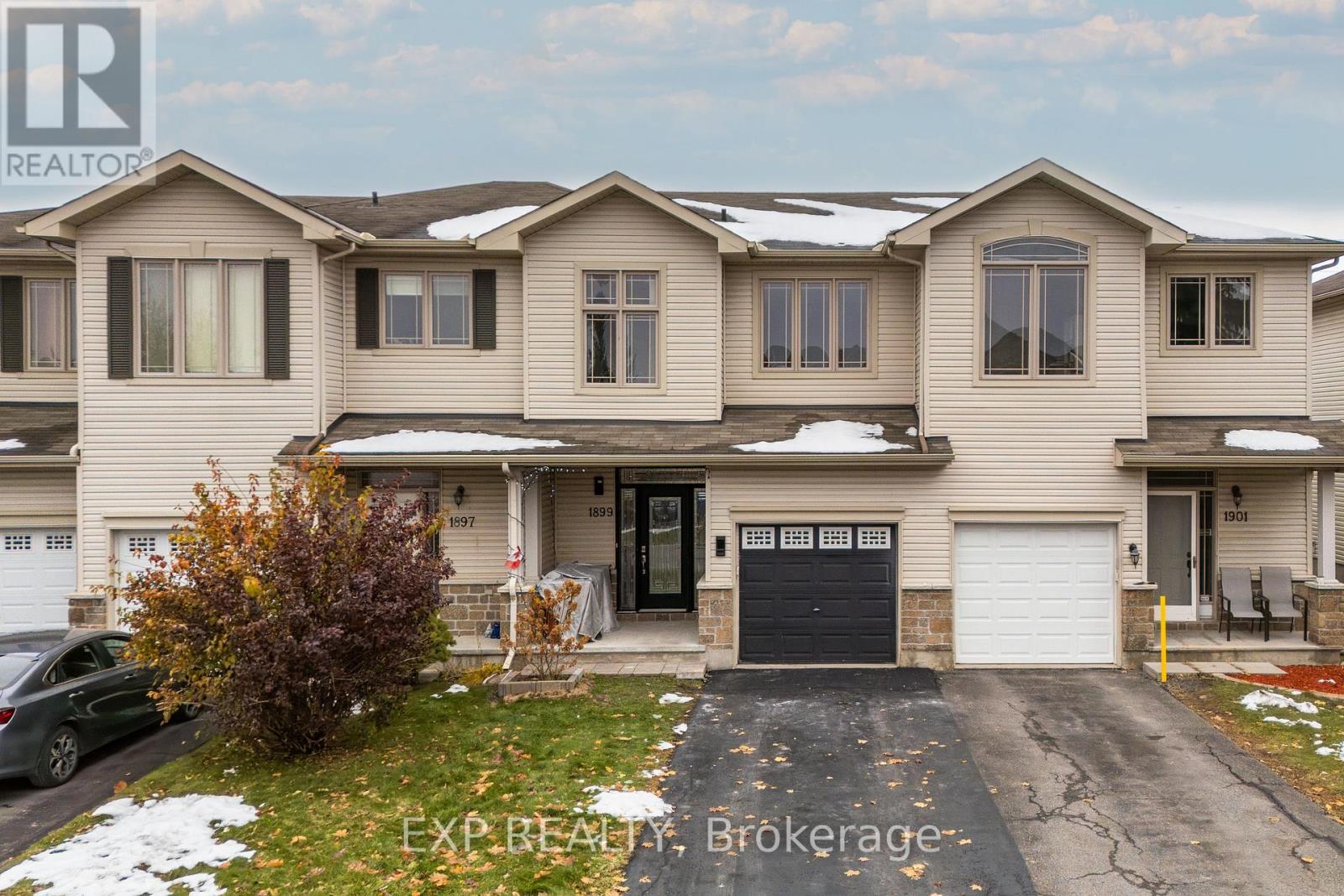 <h3>$609,900</h3><p>1899 Arrowgrass Way, Ottawa, Ontario</p>