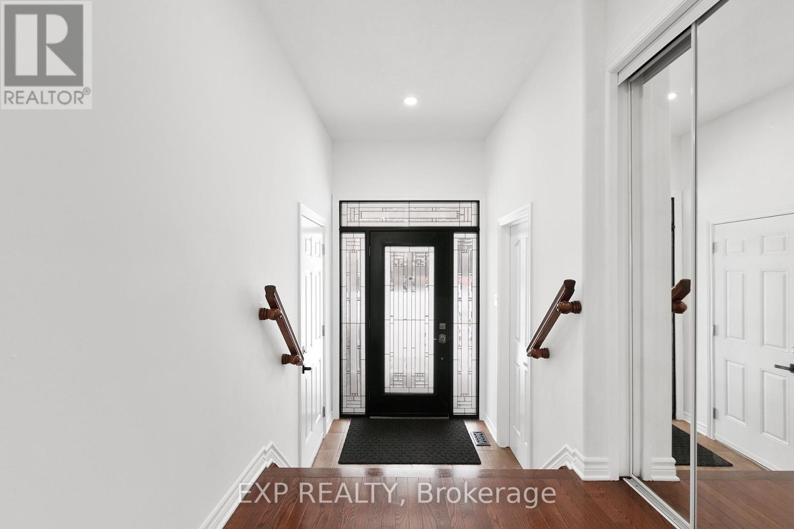 1899 Arrowgrass Way, Ottawa, Ontario  K4A 0E3 - Photo 3 - X12673192