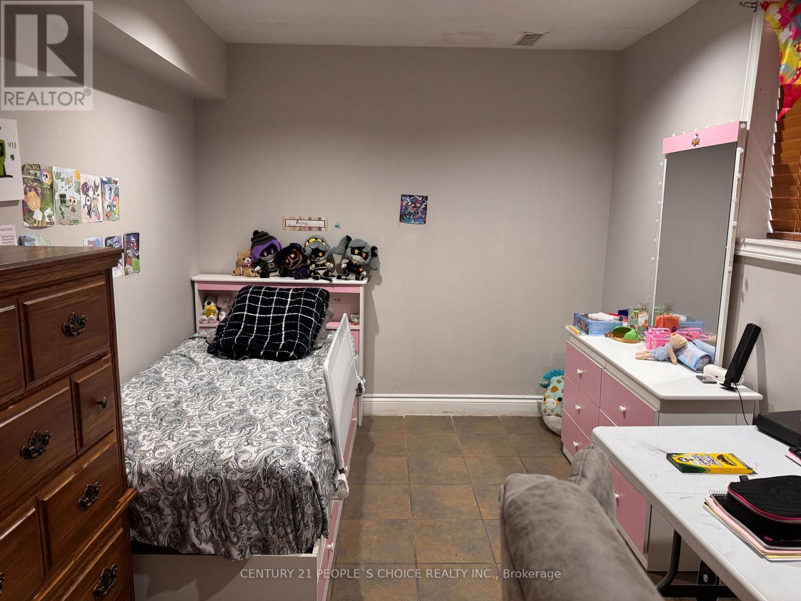 538 Caledonia Road, Toronto, Ontario  M6E 4V4 - Photo 10 - W12669732