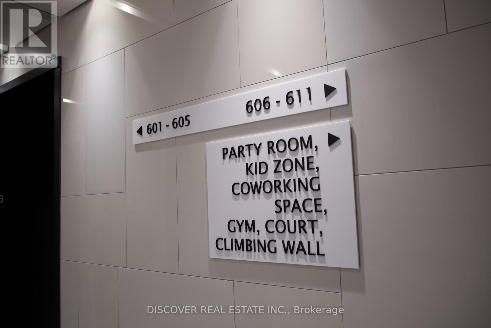 3704 - 4065 Confederation Parkway, Mississauga, Ontario  L5B 0L4 - Photo 19 - W12670526