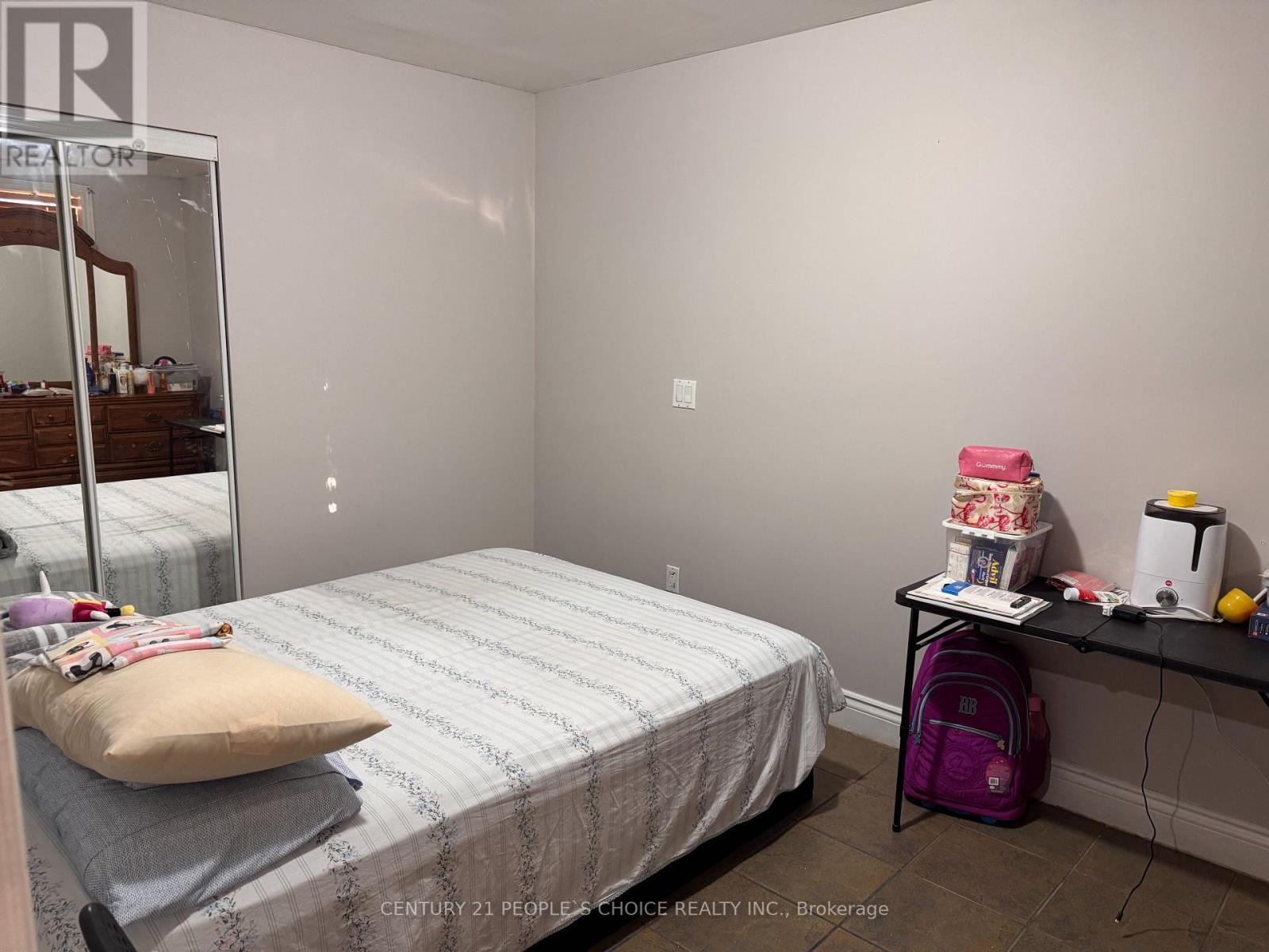 538 Caledonia Road, Toronto, Ontario  M6E 4V4 - Photo 9 - W12669732