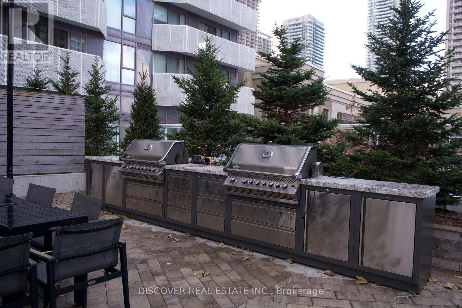 3704 - 4065 Confederation Parkway, Mississauga, Ontario  L5B 0L4 - Photo 26 - W12670526