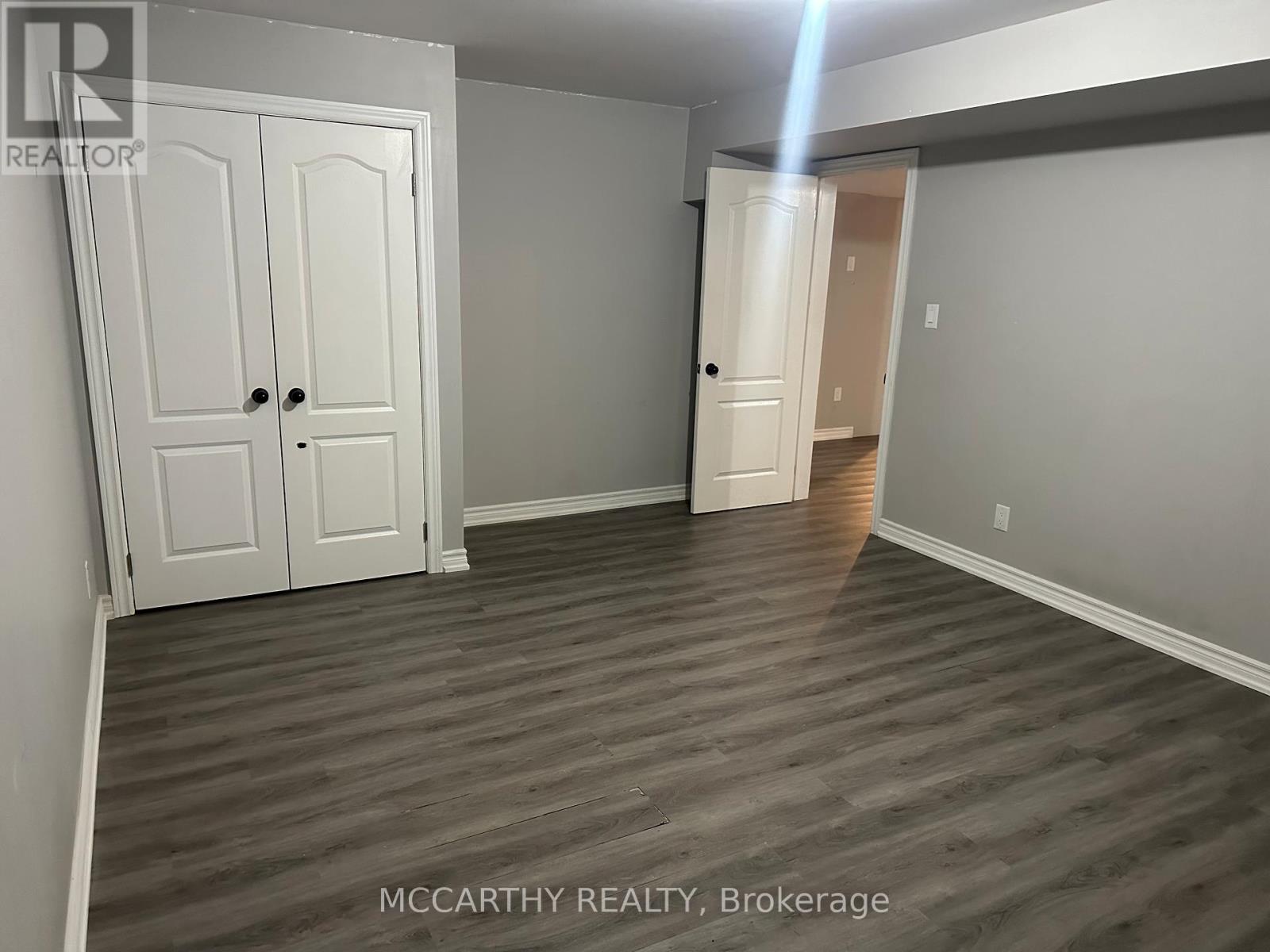 326 Wallace Street, Shelburne, Ontario  L9V 2S2 - Photo 8 - X12613756