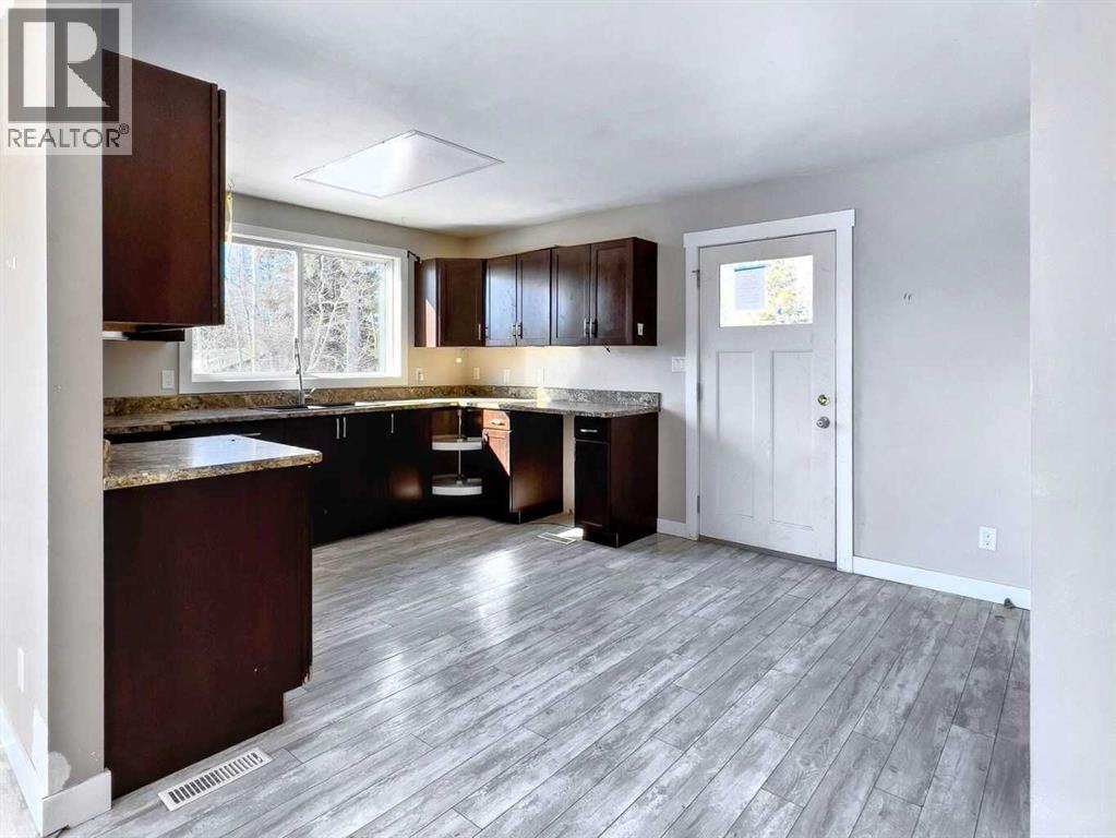 57 Poplar Crescent, Gregoire Lake Estates, Alberta  T9H 5S1 - Photo 10 - A2267503