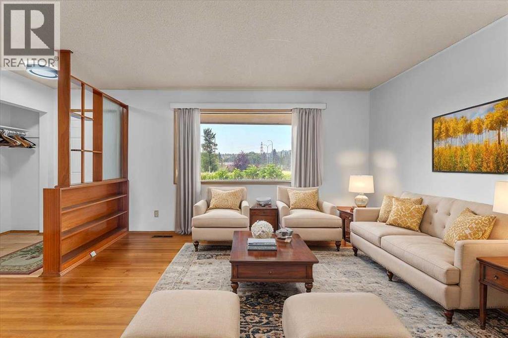 4920 Worcester Drive Sw, Calgary, Alberta  T3C 3L6 - Photo 2 - A2255680