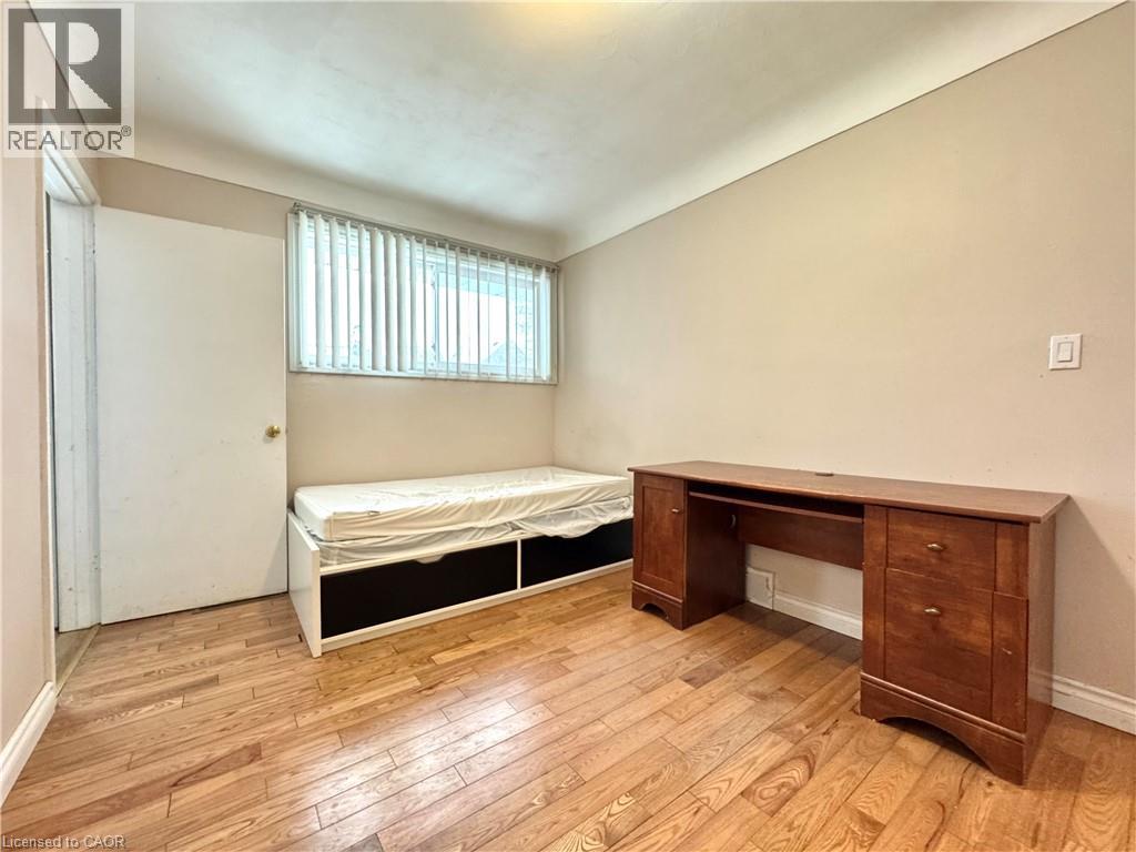 349 Whitney Avenue, Hamilton, Ontario  L8S 2H1 - Photo 15 - 40795123