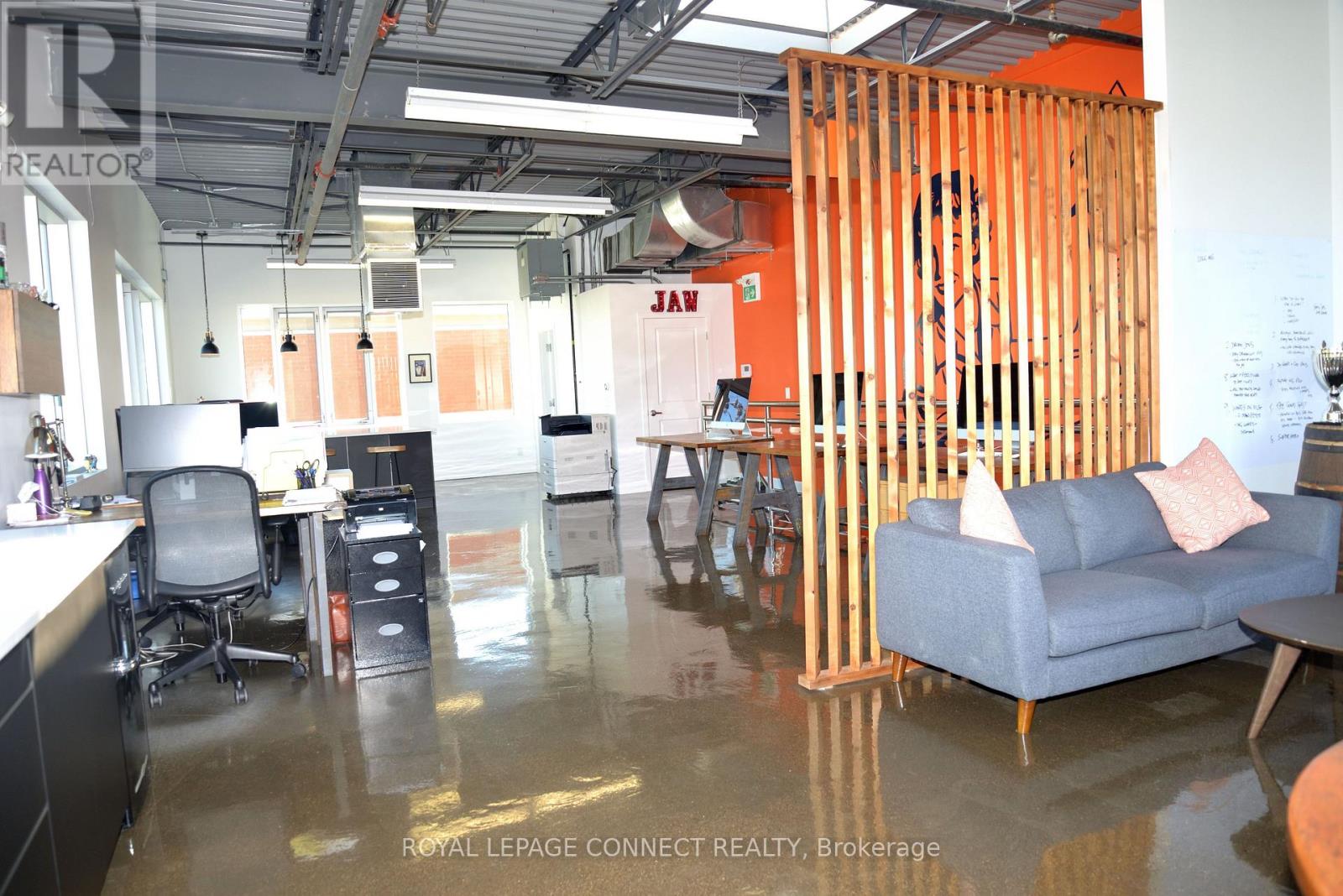 208 - 41 Industrial Street, Toronto, Ontario  M4G 2H5 - Photo 9 - C12673026