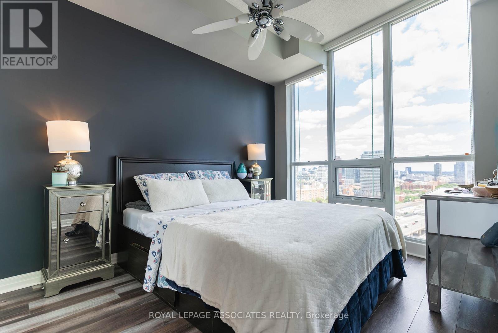 2407 - 16 Yonge Street, Toronto, Ontario  M5E 2A1 - Photo 15 - C12673048