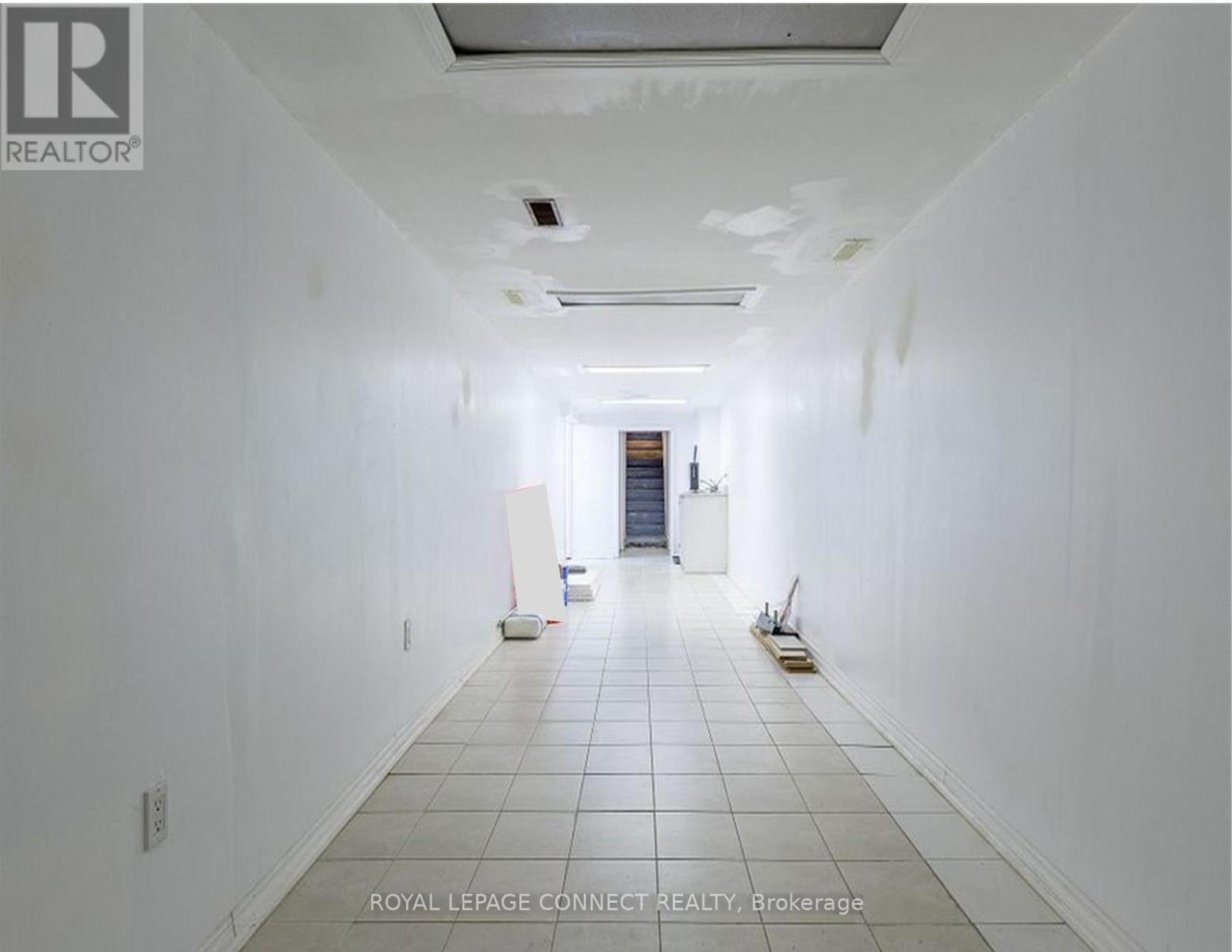 1105 Bathurst Street, Toronto, Ontario  M5R 3H1 - Photo 16 - C12673110