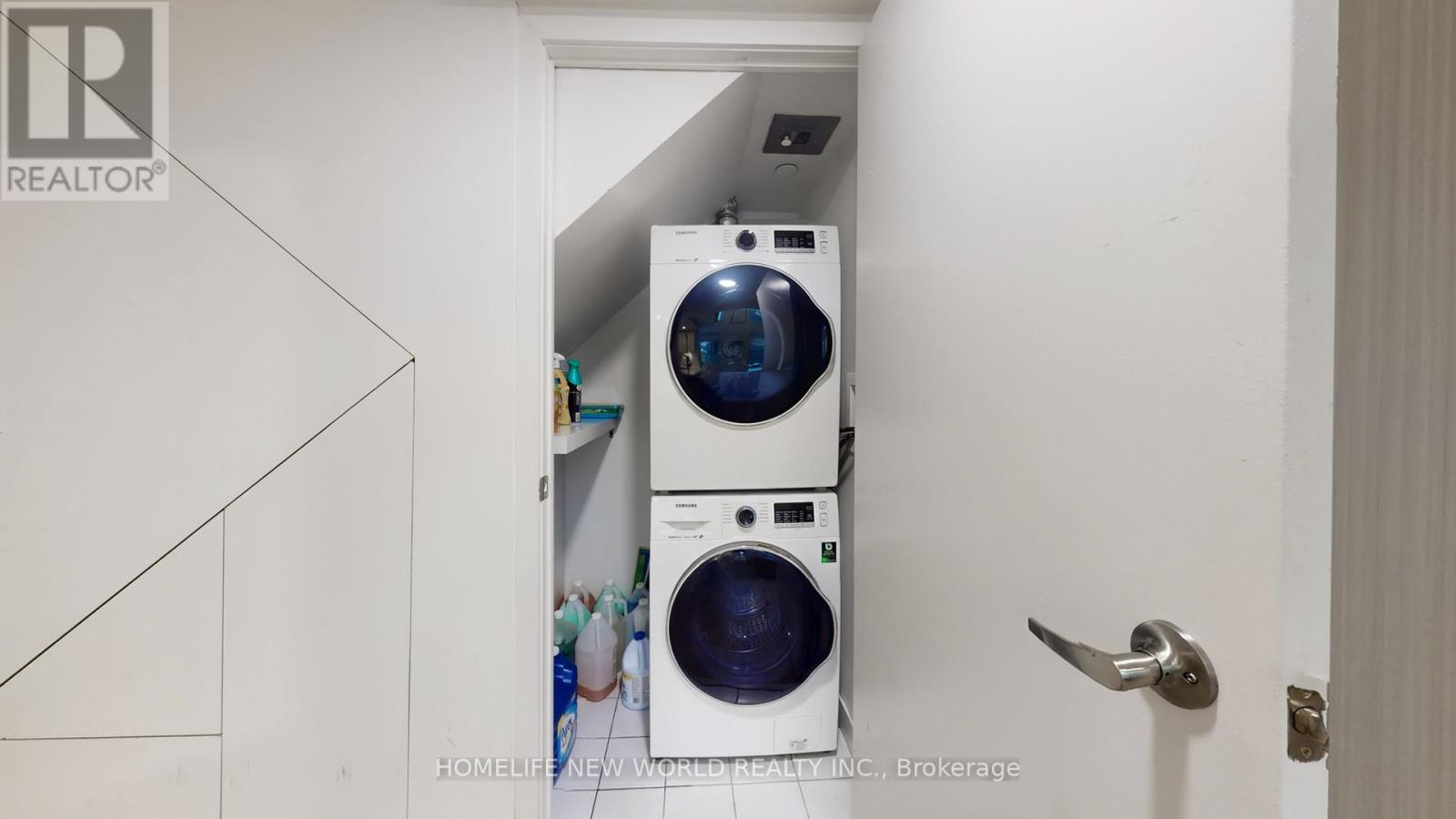 Th7 - 58 Orchard View Boulevard, Toronto, Ontario M4R 0A2 - Photo 17 - C12673112