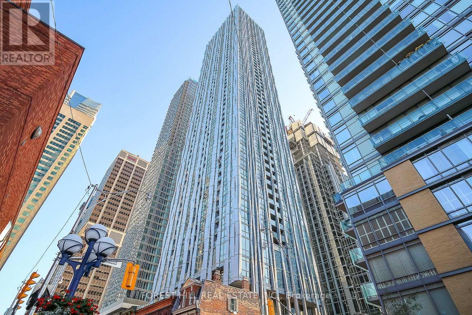 3903 - 1 Yorkville Avenue, Toronto, Ontario  M4W 0B1 - Photo 1 - C12673148