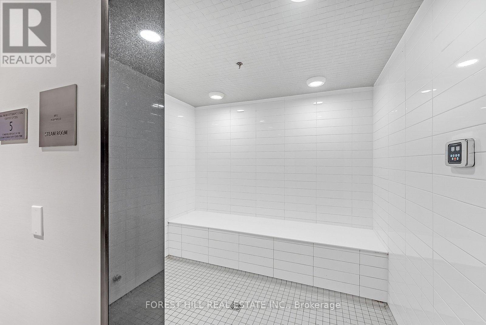 3903 - 1 Yorkville Avenue, Toronto, Ontario  M4W 0B1 - Photo 38 - C12673148