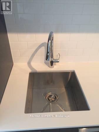 2511 - 57 St. Joseph Street, Toronto, Ontario  M5S 0C5 - Photo 9 - C12673188