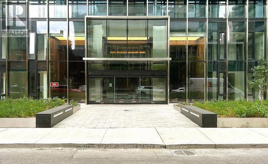 1701 - 55 Charles Street E, Toronto, Ontario  M4Y 0A2 - Photo 2 - C12673212