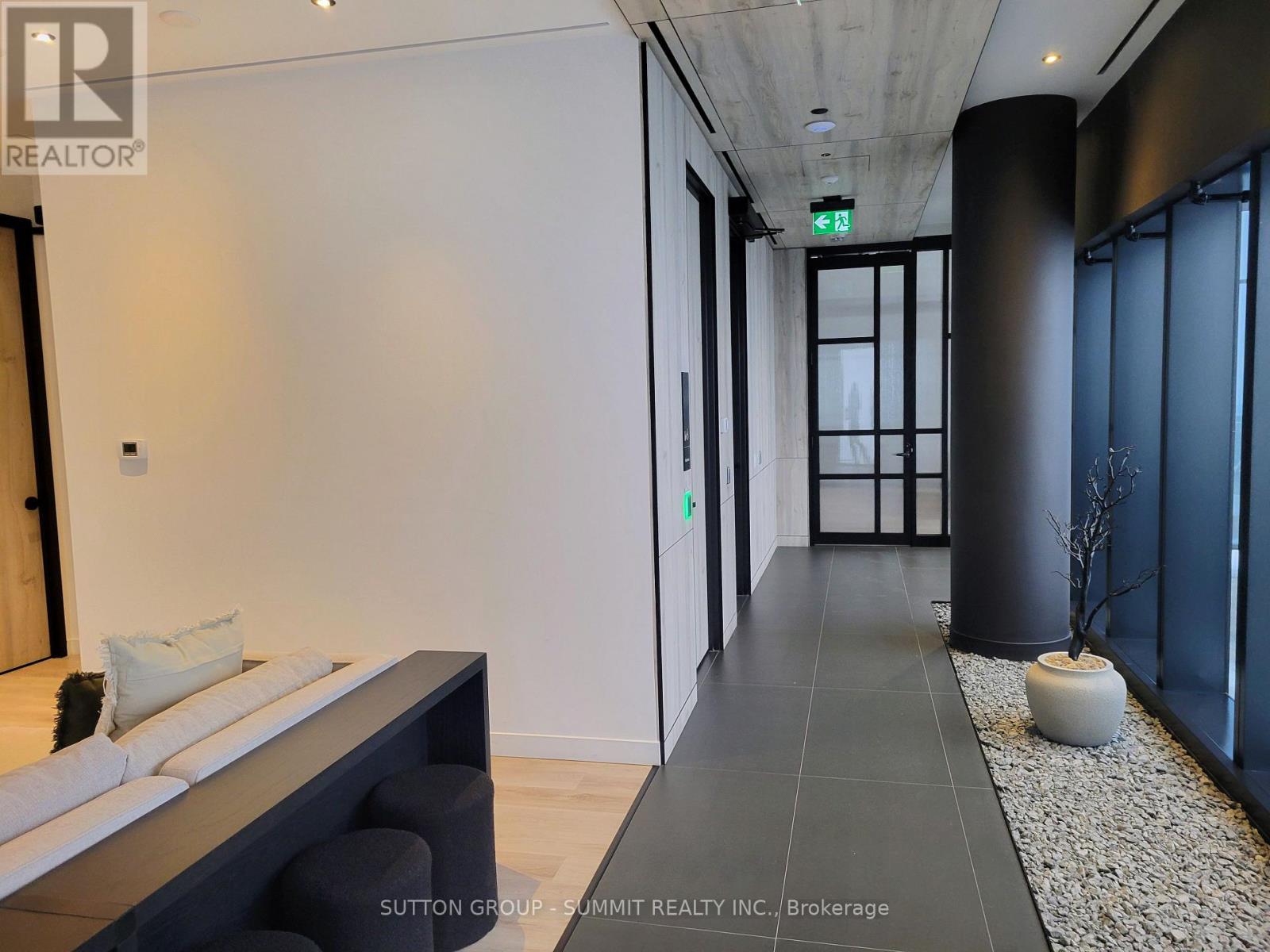 1701 - 55 Charles Street E, Toronto, Ontario  M4Y 0A2 - Photo 8 - C12673212