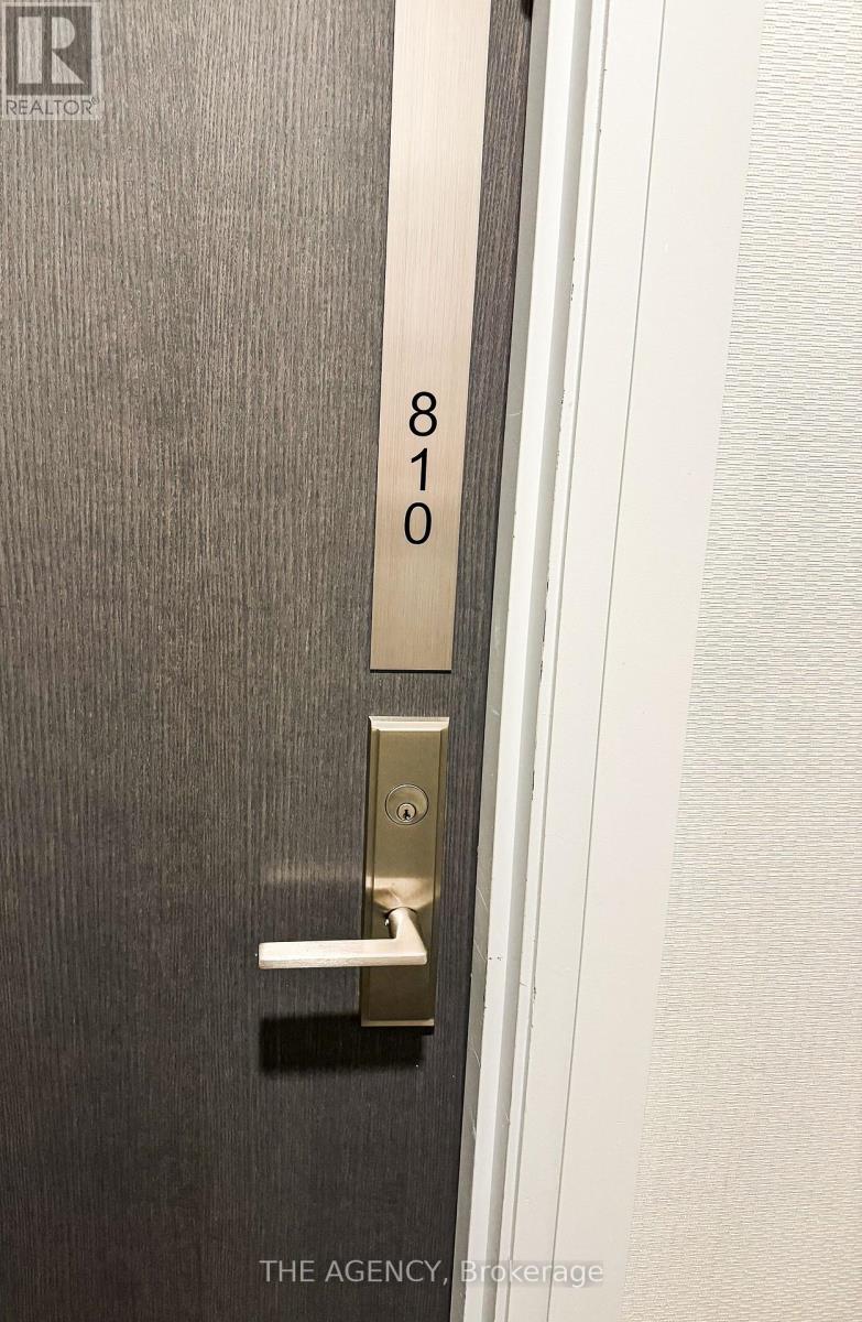 810 - 188 Cumberland Street, Toronto, Ontario  M5R 0B6 - Photo 1 - C12673232