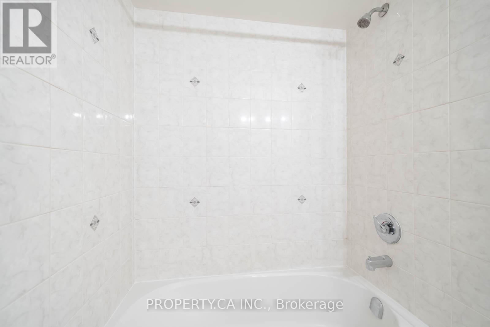 120 Braebrook Drive, Whitby, Ontario  L1R 0M9 - Photo 33 - E12673190