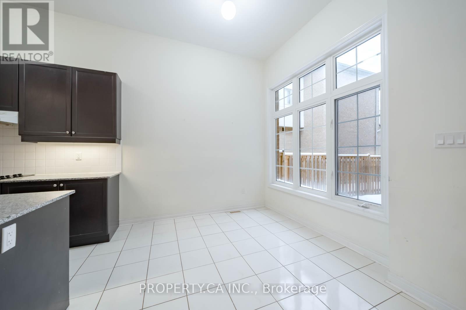 120 Braebrook Drive, Whitby, Ontario  L1R 0M9 - Photo 6 - E12673190