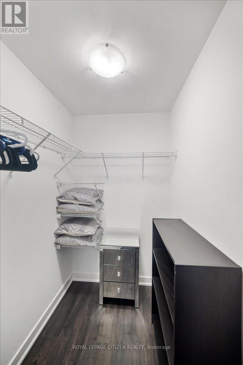 2005 - 30 Nelson Street, Toronto, Ontario  M5V 0H5 - Photo 17 - C12672018