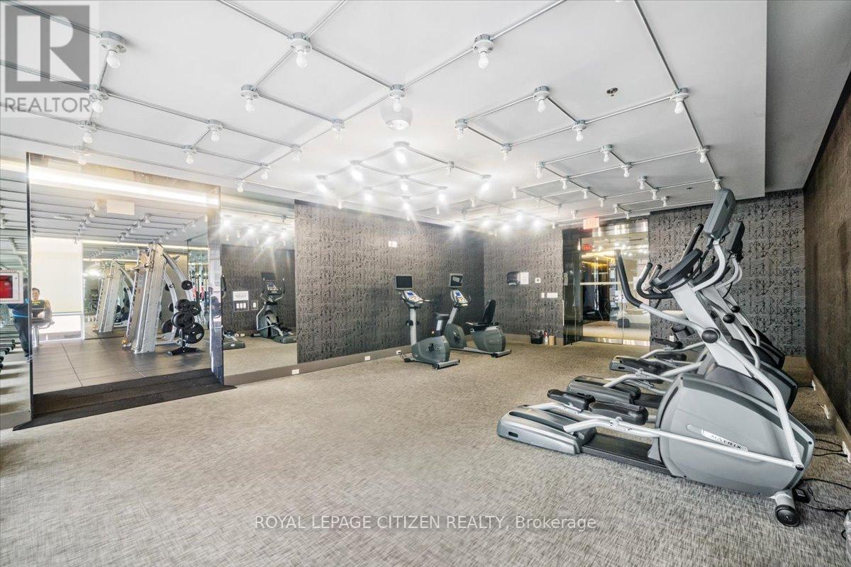 2005 - 30 Nelson Street, Toronto, Ontario  M5V 0H5 - Photo 25 - C12672018