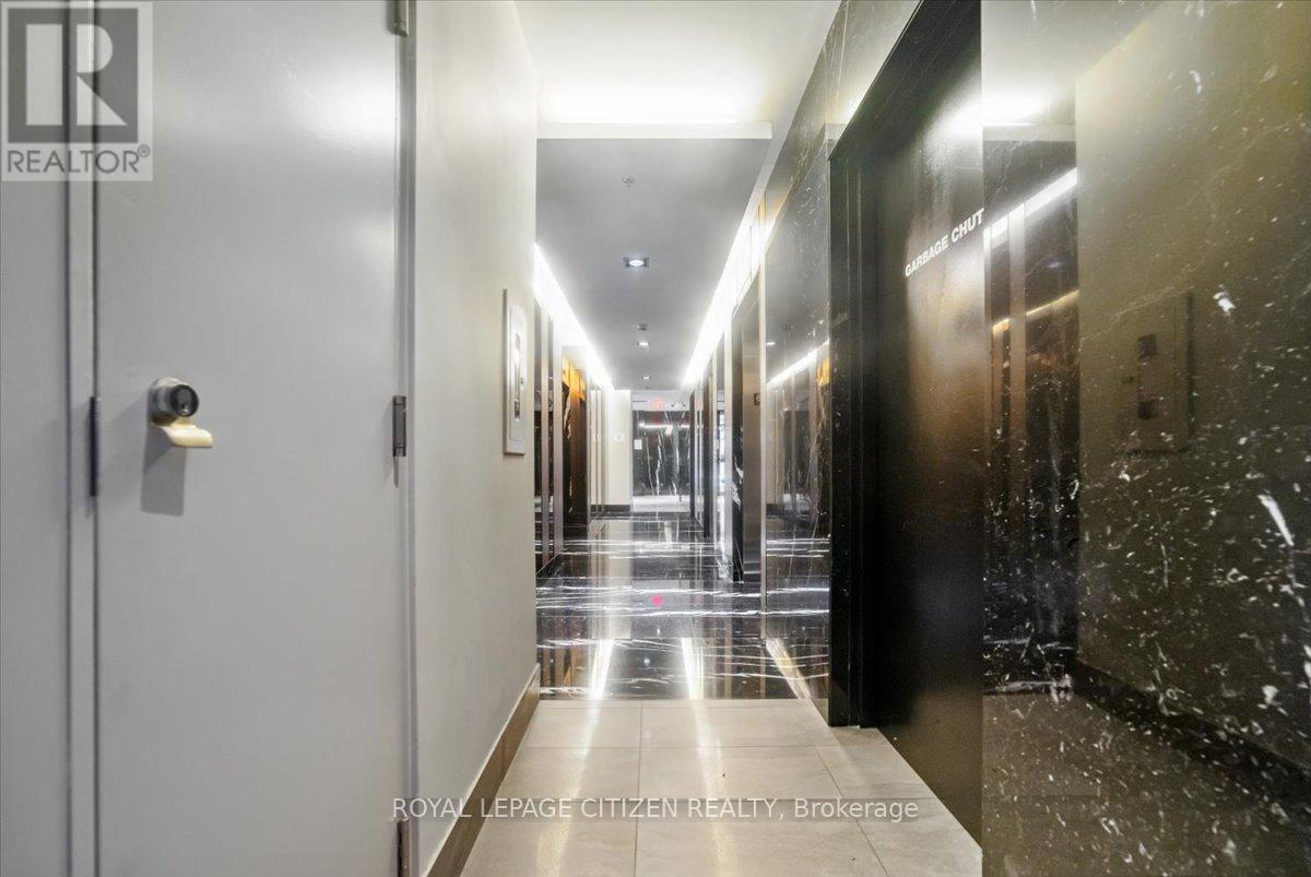 2005 - 30 Nelson Street, Toronto, Ontario  M5V 0H5 - Photo 41 - C12672018