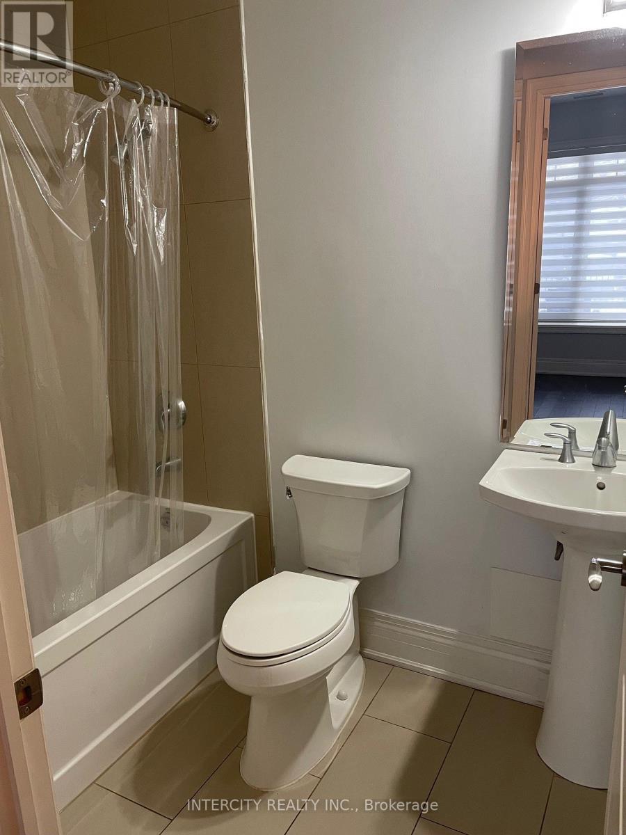 124 - 80 Burns Boulevard, King (King City), Ontario  L7B 0B3 - Photo 17 - N12673030