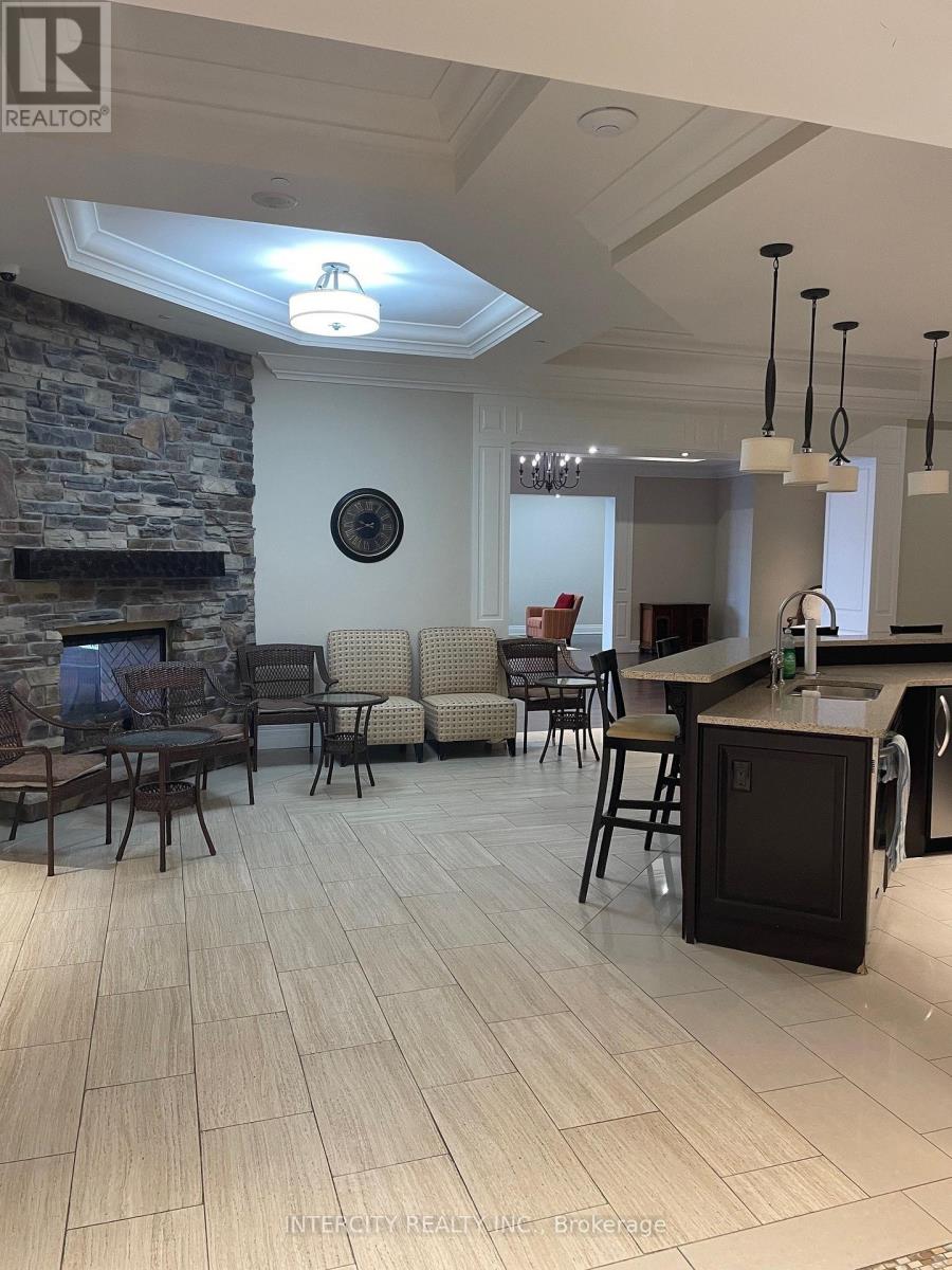 124 - 80 Burns Boulevard, King (King City), Ontario  L7B 0B3 - Photo 4 - N12673030