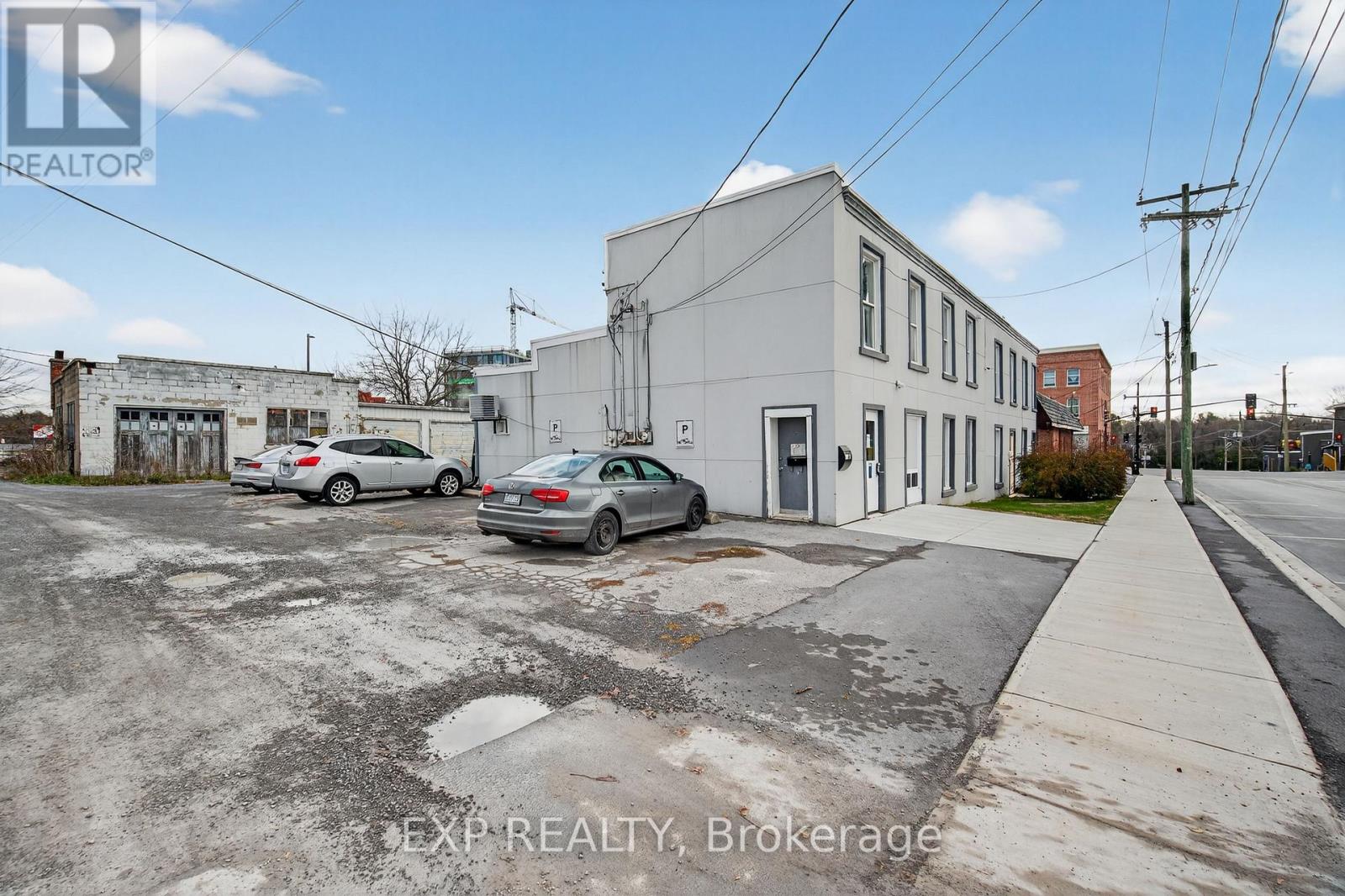 113 East Street E, Greater Napanee, Ontario  K7R 1S5 - Photo 2 - X12554104