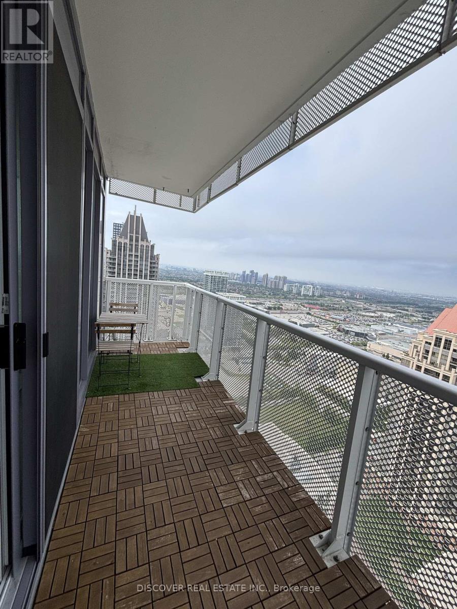 3704 - 4065 Confederation Parkway, Mississauga, Ontario  L5B 0L4 - Photo 19 - W12670494